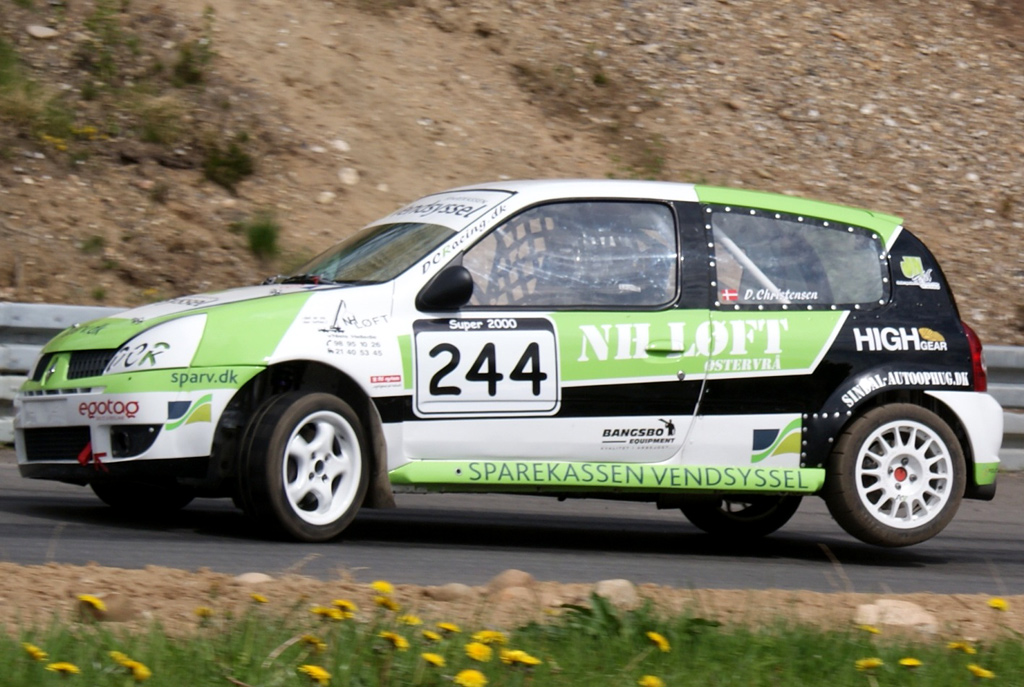 Dennis fik for alvor god fart i Clio’en i tredje heat.
(Foto: Kim Lauritsen, DCR)